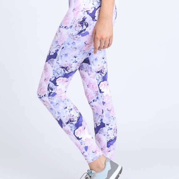 🍁🍁🍁 ☝️ LEFT!!! NWT Purple Floral Leggings - Picture 3 of 4